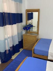 Chalet with garden Compound group 02