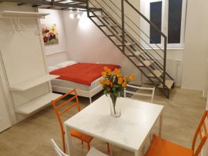 Orange Studio City center