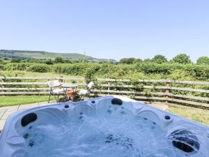 Little Penrhosgoch Barn