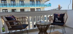 Marlon Brando SEA VIEW studio