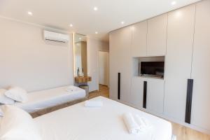 Luxury Seaside Escape - Coralia