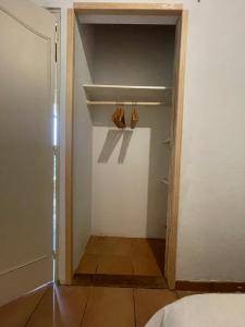 Deux mini villas distancees 10 metres pour 6 personnes : photos des chambres
