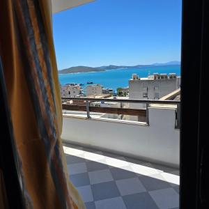 Lazy Roo Hostel Saranda