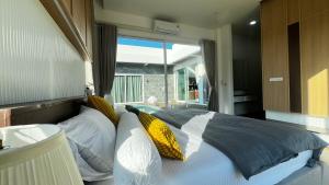 De Flourishing Hill Escape #2