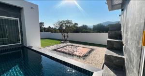 De Flourishing Hill Escape #2