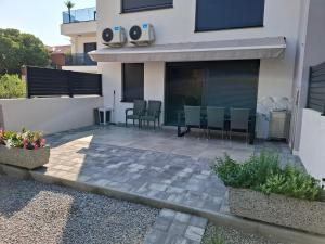 Three-Bedroom Premium Holiday Home Atmosfera with Private Pool&Sauna