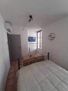 Appartements Au soleil du Tricastin - Appartement 3 chambres avec terrasse : photos des chambres