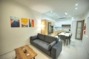 Britannia Suites, charming 2 bedroom flat JCAS2