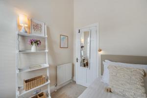 Watford Lodge - Air Host & Stay - A Home in the Heart of Anfield