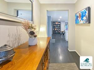 Mani Manor - Coastal Retreat - Linen Included