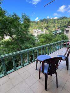 Sunbloom Hostel