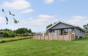 3 Bedroom Stunning Home In Hurup Thy