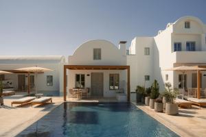 Black Rose Beach Suites