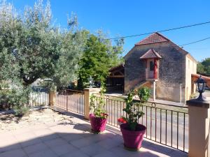 Maisons de vacances Gite Au petit Touron Ste Nathalene : photos des chambres