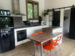 Maisons de vacances Gite cosy entre mer et montagnes : photos des chambres