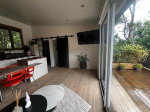 Maisons de vacances Gite cosy entre mer et montagnes : photos des chambres