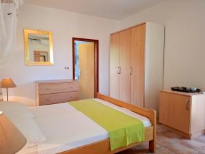 Apartments and Rooms Kapela