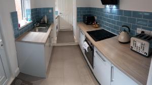 Bright & Comfy 3-Bedroom Flat in Kexgill