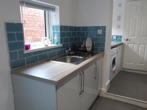 Bright & Comfy 3-Bedroom Flat in Kexgill