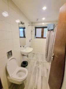 Spacious apartment in the quiet center