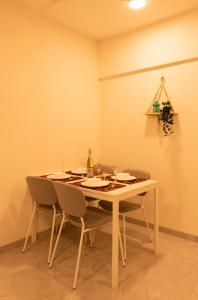 Trendy 2bhk Apartment near BKC