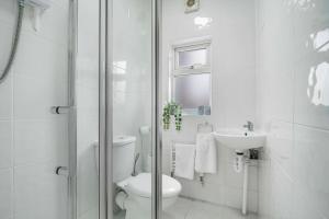 GuestReady - Charming Home in Vibrant Levenshulme