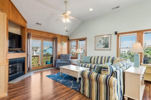 400 Feet To The Beach