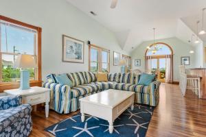 400 Feet To The Beach