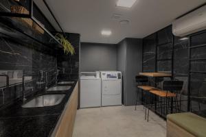 Breeze Experience | Piscina Infinita & Vista Mar