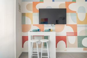 Urban Hub Apartments