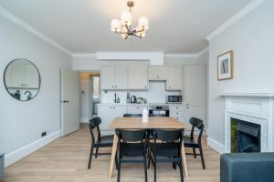 Modern Flats in Fitzrovia - Steps from Oxford St, Soho and London Top Sights