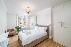 Modern Flats in Fitzrovia - Steps from Oxford St, Soho and London Top Sights
