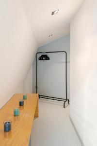 Luxury Elegant Penthouse 2 Bedrooms, 2 Bathrooms