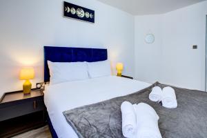 3 Bed Flat in Stratford Sleeps 8 - Flat 1