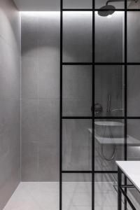 TWO ENTIRE APARTMENTS LIV Luxury Central C-D