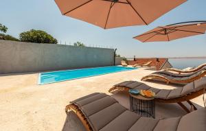 Amazing Apartment In Baric Draga