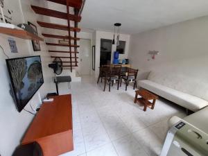 Entire 2 story-house in Navona Subdivision in lapu-lapu Mactan Cebu