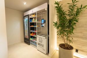 The Bridge by Xtay -Estúdios em Floripa com Piscina no Rooftop e Academia Completa, e fácil acesso as Praias Populares