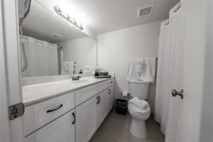 209 Fully Furnished 1BR Suite-Prime Location