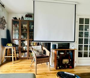 Appartements 3' Subway, 15' Center, AC, Parking, Calm, Balcony : photos des chambres