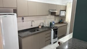 Condomínio Familiar com apartamento a 150 metros do mar em área nobre da Praia Grande em Ubatuba