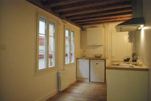 Dijon Standing Historic City Apartment