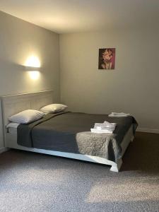 Large Double Room room in Darino