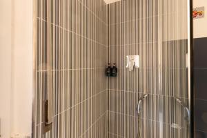 Cappuccino Pop, Apartment Metro A