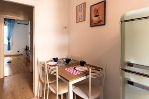 Cappuccino Pop, Apartment Metro A