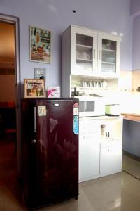 Aesthetic 2BHK, near aashima mall