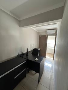 Apartamento completo com escritório para até 5 pessoas