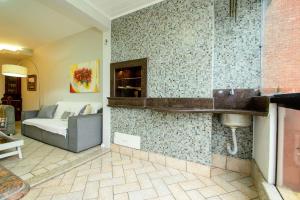 Amplo apto 50m da praia c churrasqueira VK0800