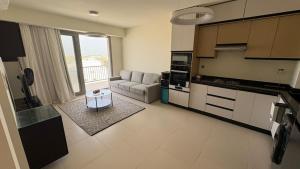 شقه صغيره في قلب مراسي الساحل الشمالي