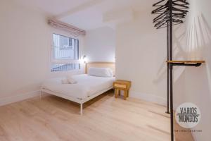 Malasaña auténtica para 8, ven a San Bernardo 20 E3